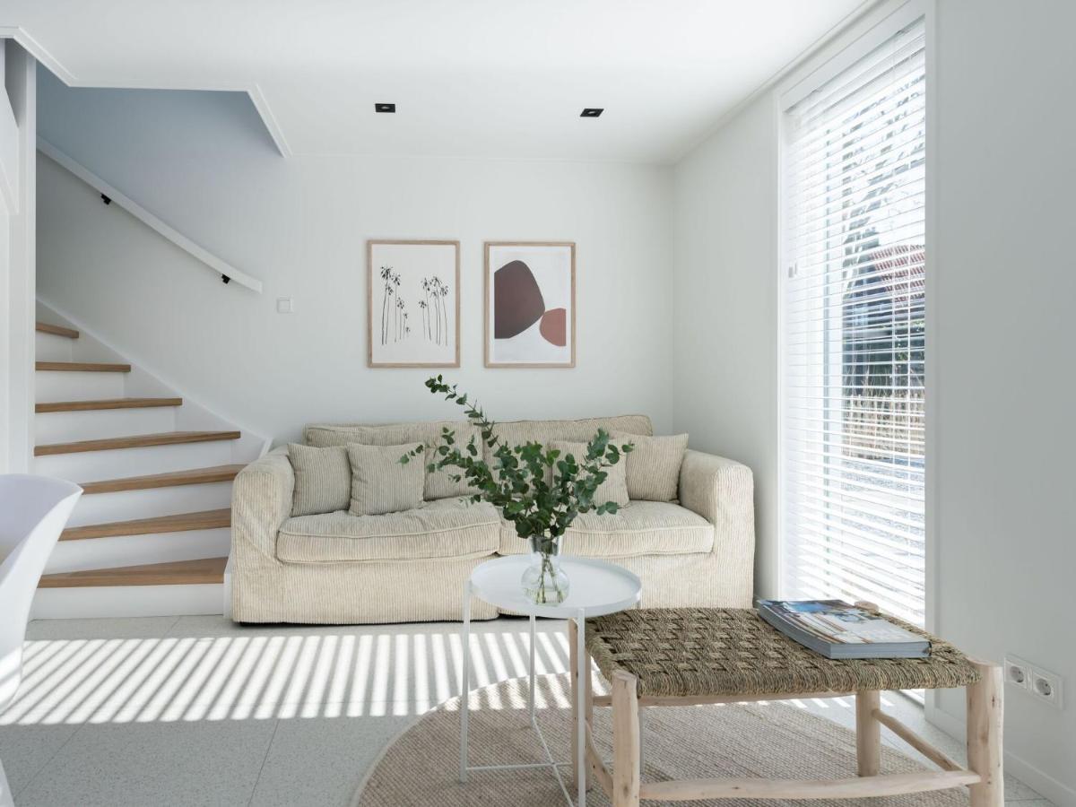 Cosy Holiday Home In Oostkapelle With A Garden Εξωτερικό φωτογραφία