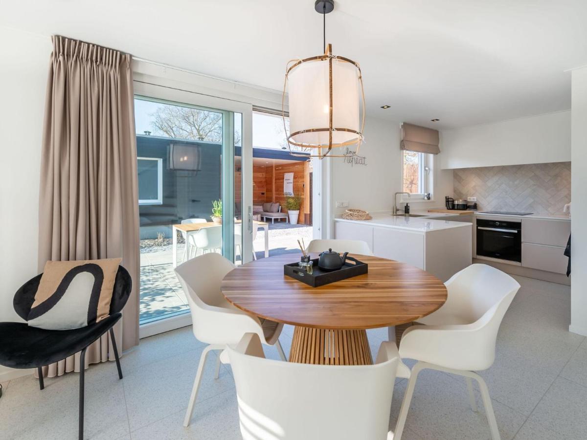 Cosy Holiday Home In Oostkapelle With A Garden Εξωτερικό φωτογραφία