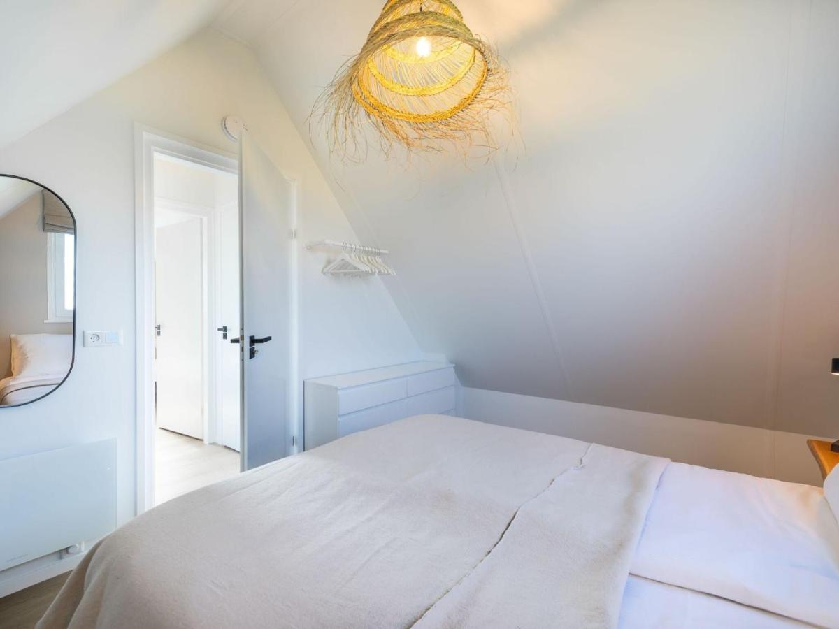 Cosy Holiday Home In Oostkapelle With A Garden Εξωτερικό φωτογραφία